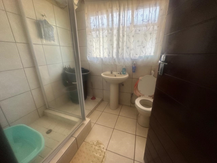 1 Bedroom Property for Sale in Navalsig Free State